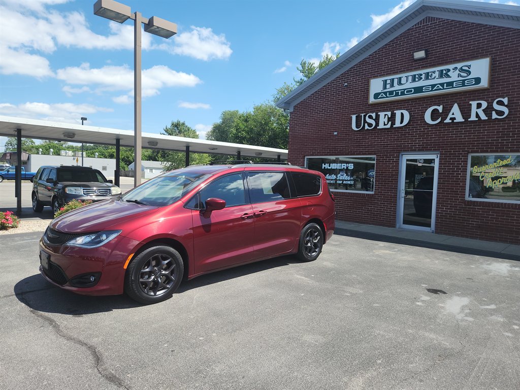2018 Chrysler Pacifica Touring L Plus's photo