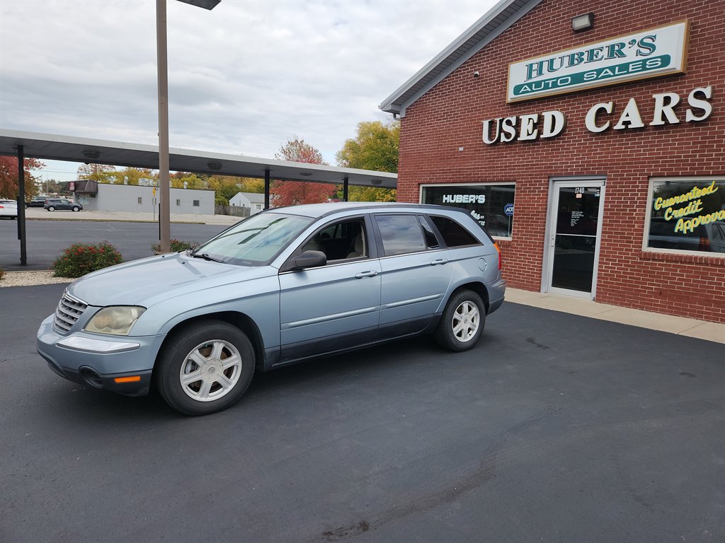 2005 Chrysler Pacifica Touring's photo