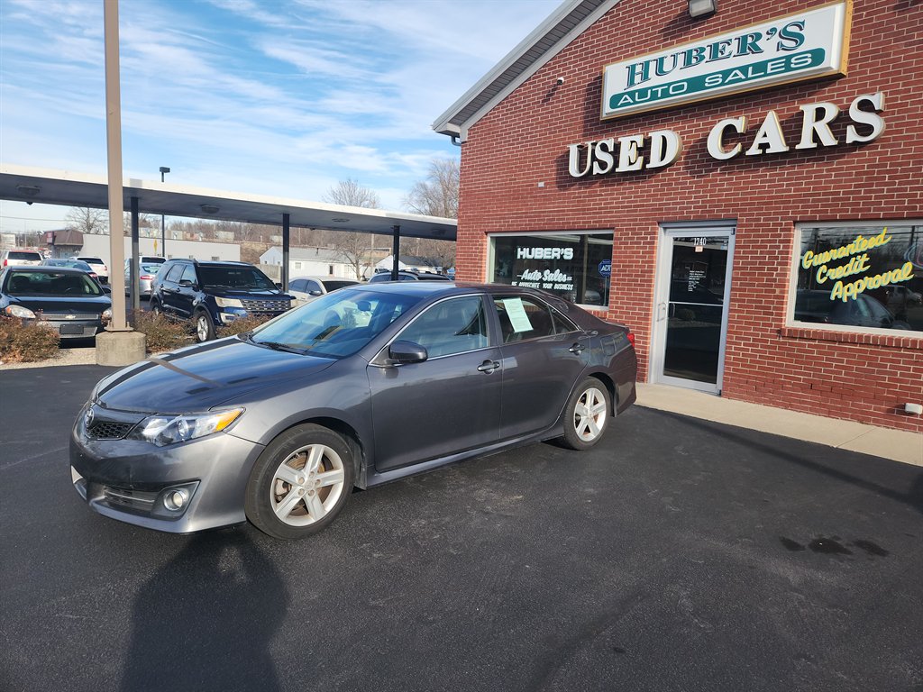 2012 Toyota Camry SE's photo